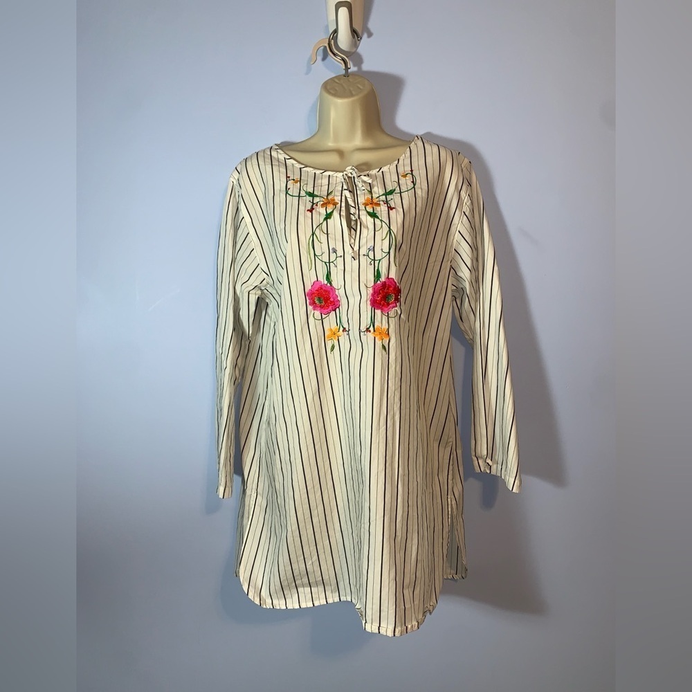 White Cotton Pin Striped Tunic with colorful Floral Embroidery neck tie xs/s